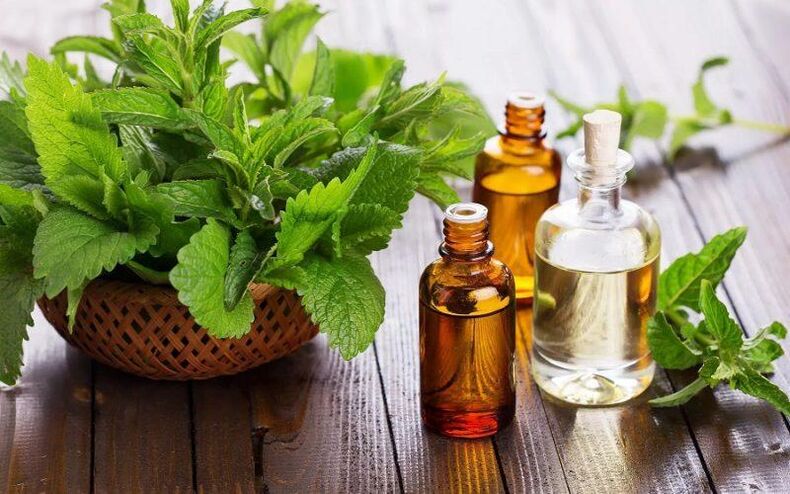 Patchouli ester is suitable for all age skin types and promotes regeneration. 